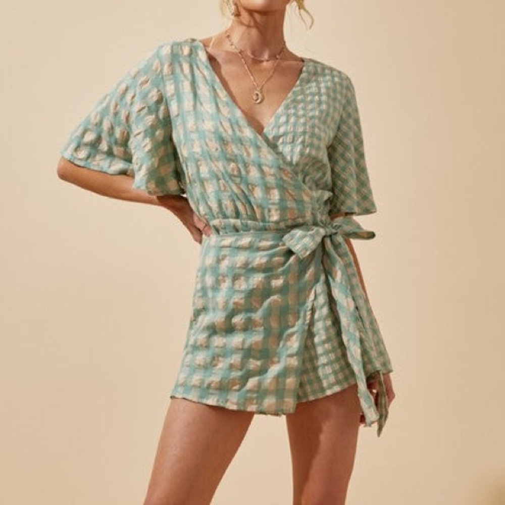 Cute short jumpsuit. Blue + tan